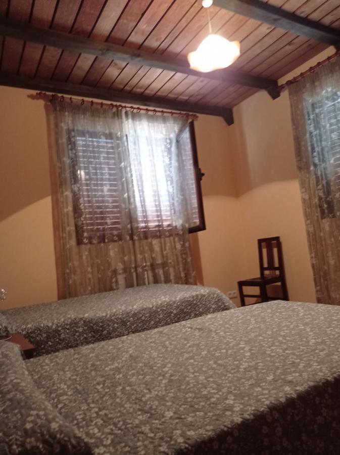 Casa Rural Khaleesi El Carpio de Tajo Dış mekan fotoğraf
